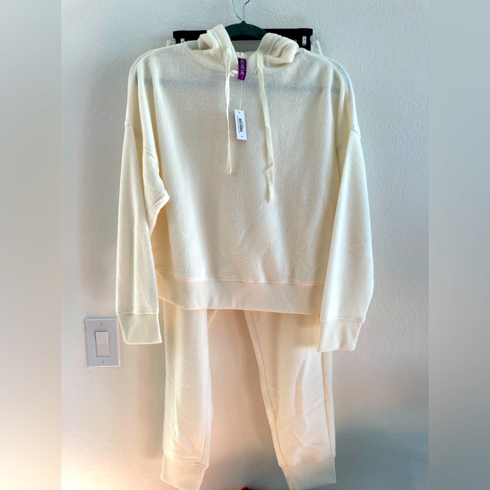 Women’s Adore Me Cozy Jogger and Hoodie Matching Set